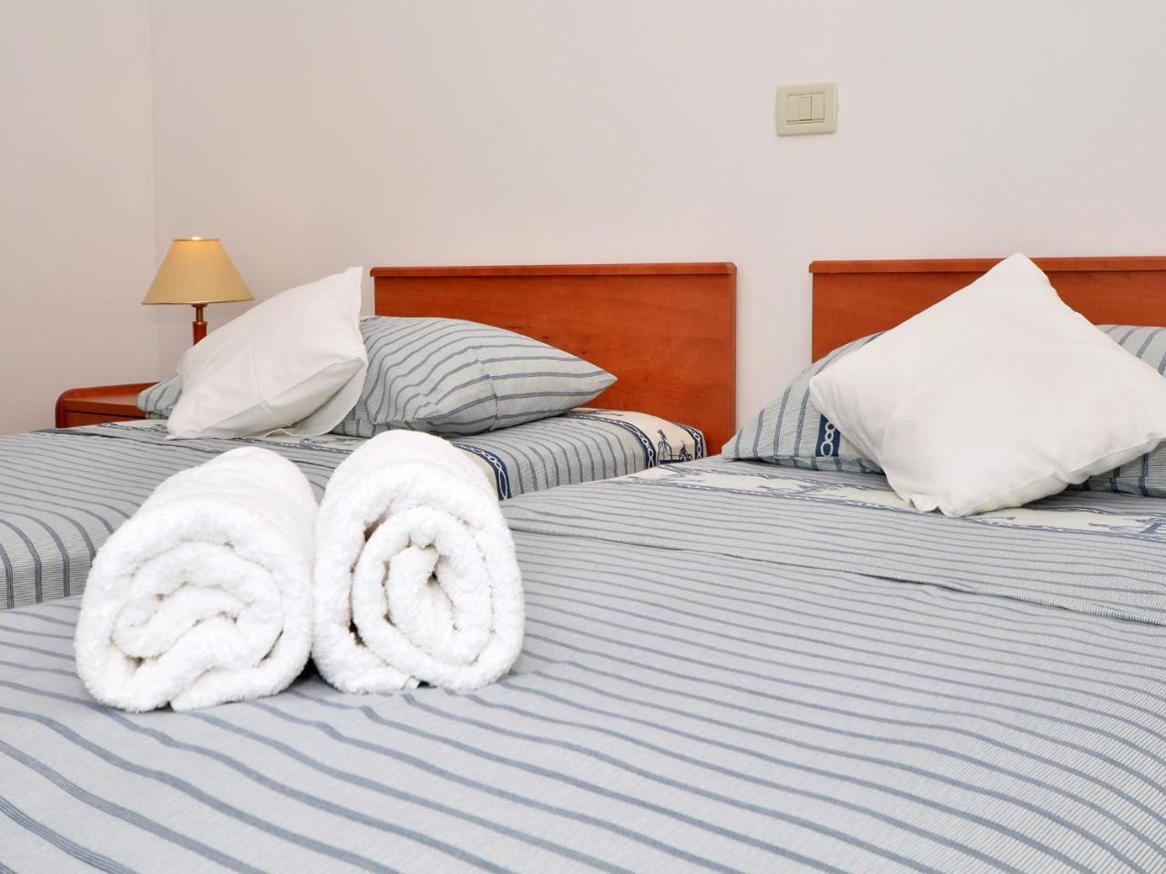Apartments Nera Podstrana Dış mekan fotoğraf